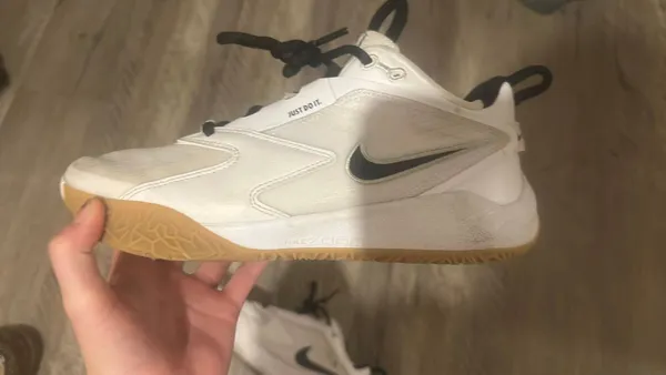 Nike Court Shoes - Image 3