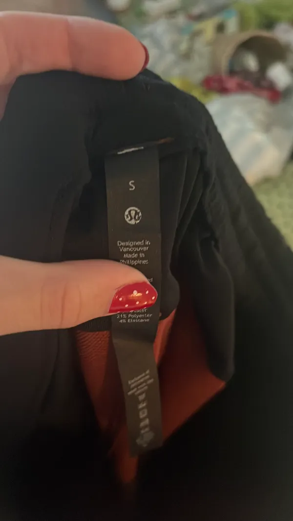 Lululemon Joggers - Image 4