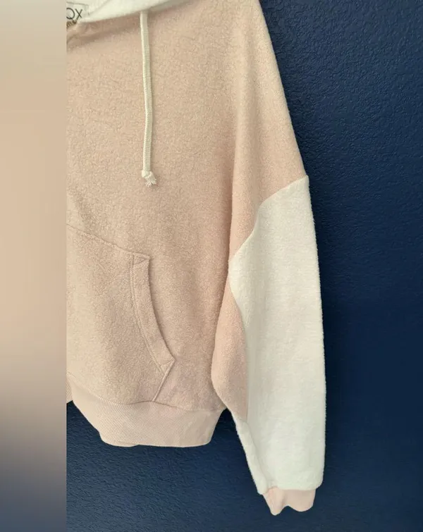 Wildfox Milk Run Women’s Cream & White Hoodie Size Small - Image 5