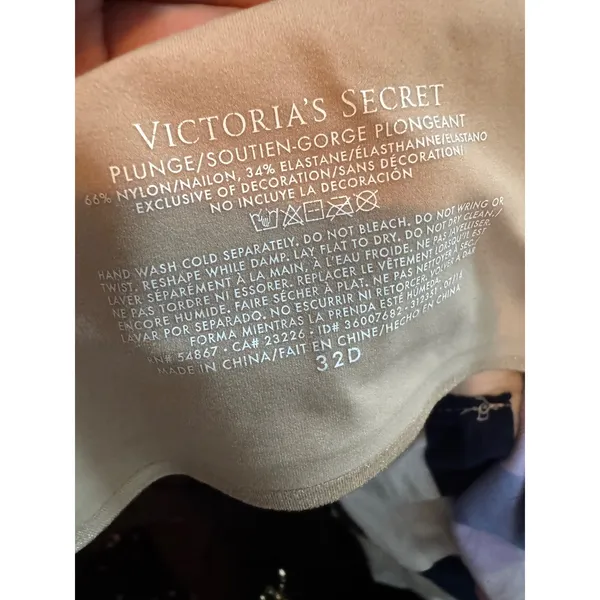 Victoria's Secret Plunge Bra 32D Tan Nude Padded Underwire - Image 3