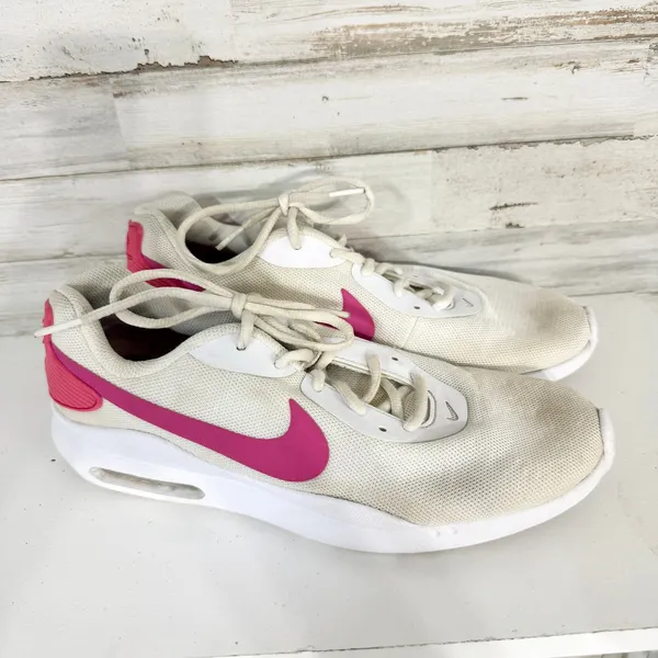 NIKE Womens Air‎ Max Oketo AQ2231-103 White Running Shoes Sneakers Size 9.5 - Image 4