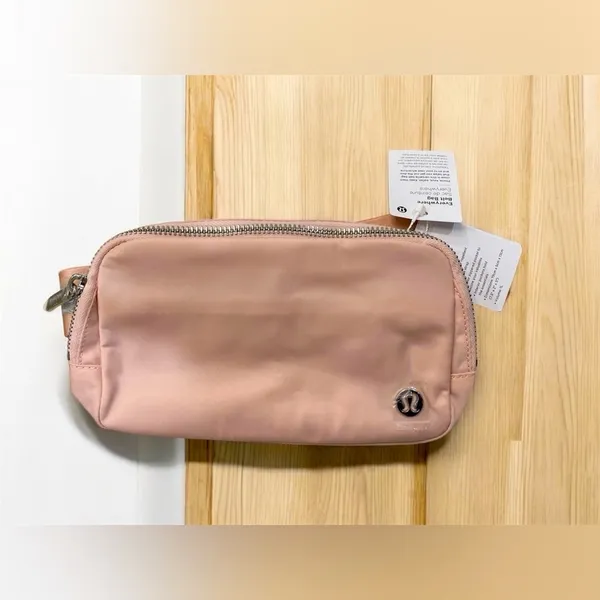 NWT Lululemon Everywhere Belt Bag 1L Pink Mist Silver Logo - Image 7