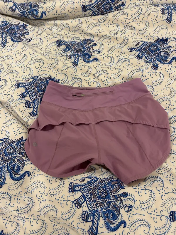Lululemon Speed Up 4" - Image 2