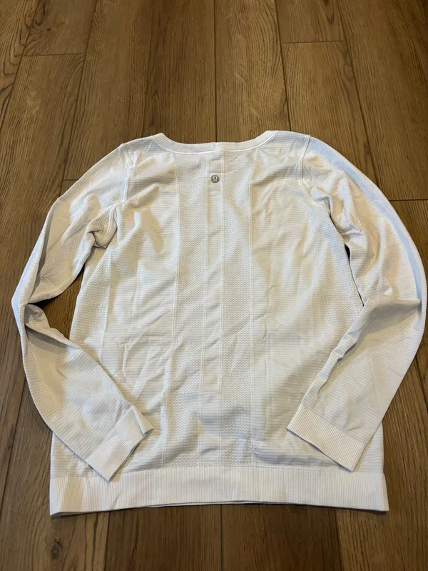 Lululemon Swiftly Tech long sleeve  - Image 4