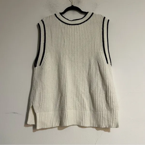 Abercrombie & Fitch Knit Sweater Vest Rugby Preppy Varsity Academia FLAW Large - Image 4