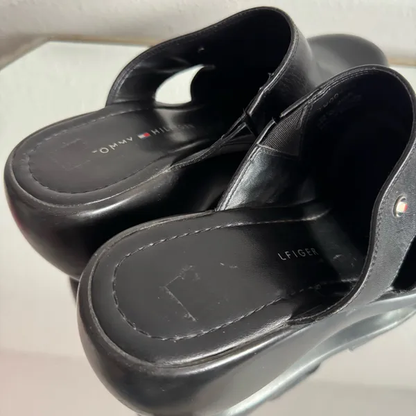 TOMMY HILFIGER Vintage 90s Y2K Black Leather Chunky Platform Slip On Clog Mules - Image 11