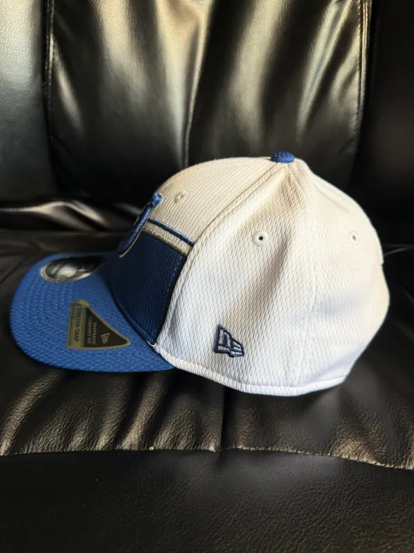 Indianapolis Colts New Era 9FORTY Sideline Stretch Snap -White & Royal Hat (NWT) - Image 3