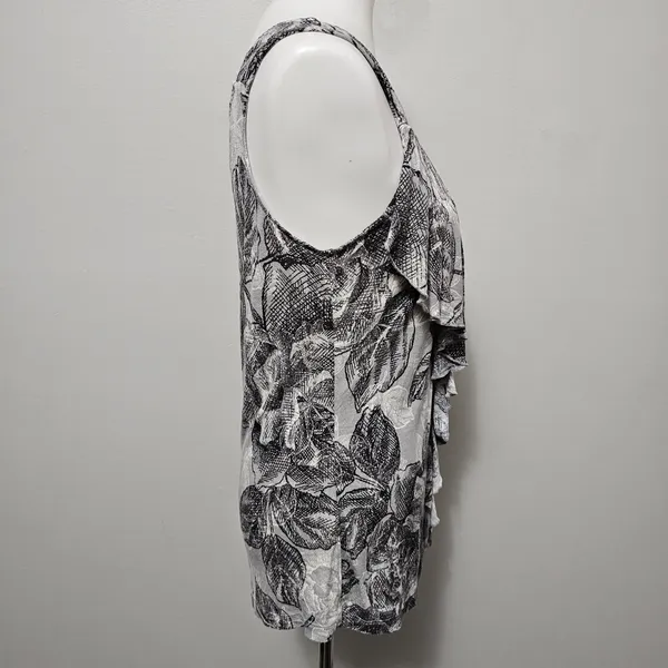 NY&CO Gray Floral Ruffle Tank Top Large Feminine Elegant Romantic Polished Work - Image 4