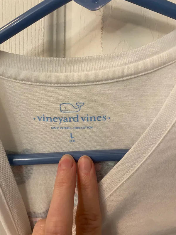 Vineyard Vines Tshirt - Image 3