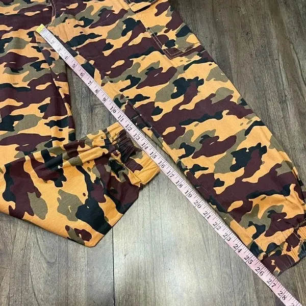 Loose Zip Camo Jeans - Image 9