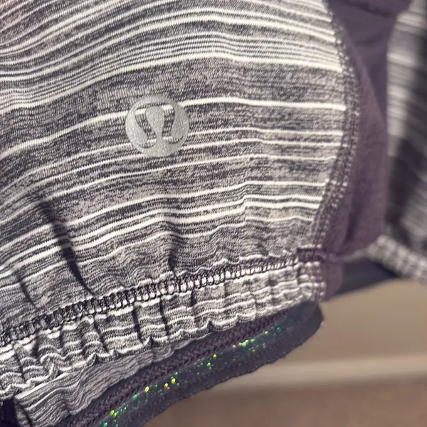 Lululemon Run Light Up Reflective Tank Top - Image 5