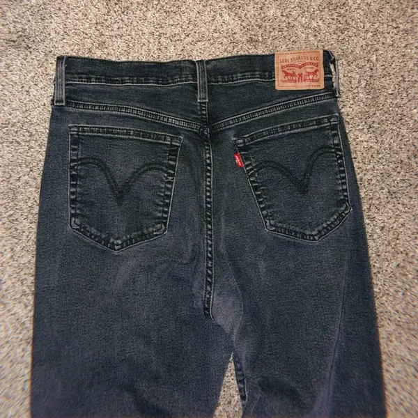 Levi’s Wedgie Straight Women’s Jeans - Image 2
