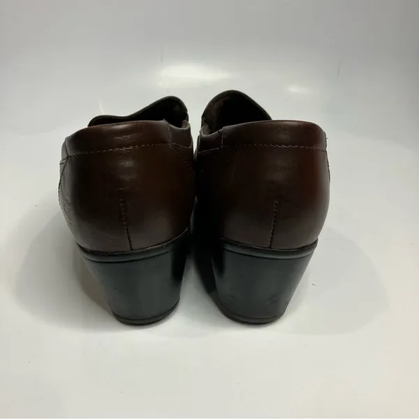Clarks brown leather pumps‎ comfort shoes size 9.5 - Image 4