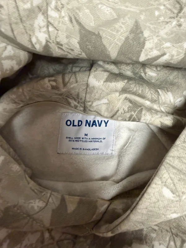 Old Navy Sweatshirt - Image 2