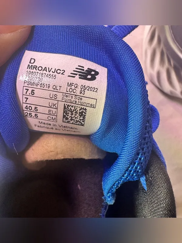 New Balance Blue and Black Athletic Sneakers - Image 10