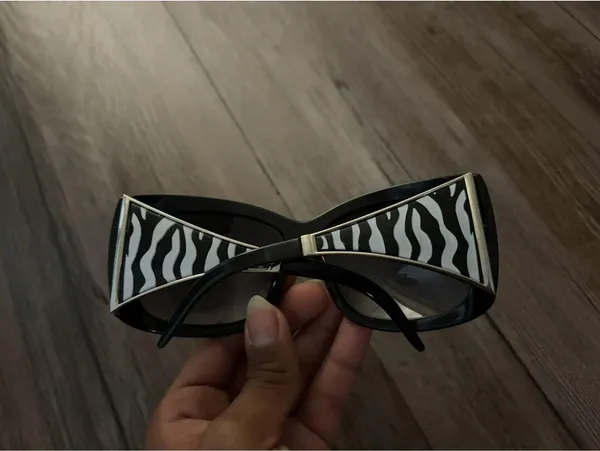 Y2K Zebra Print Black Oversized Sunglasses Purple Lenses - Image 4