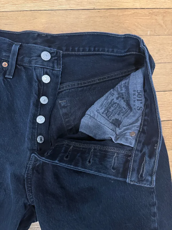Levi’s Black Distressed Jeans - Image 2