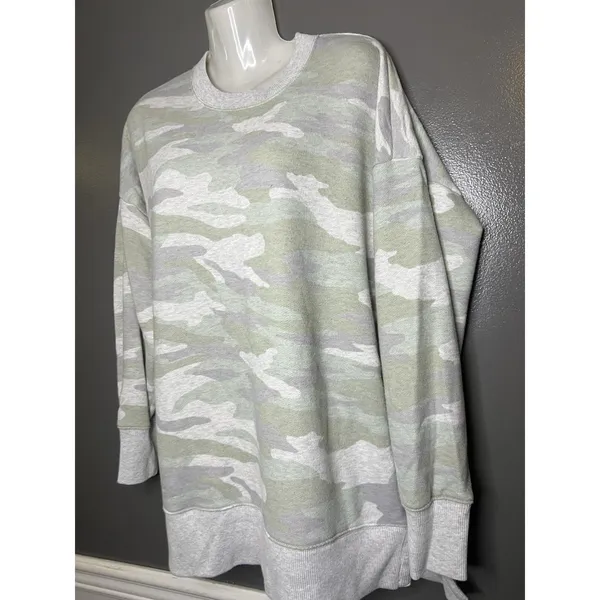 Aerie Sweatshirt Womens XS Green Camo Print Crewneck Fleece Oversized Pullover - Image 4