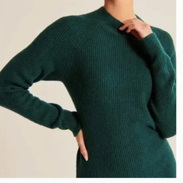 NWOT Abercrombie & Fitch Emerald Green Mock Neck Sweater Knit Dress Large - Image 5