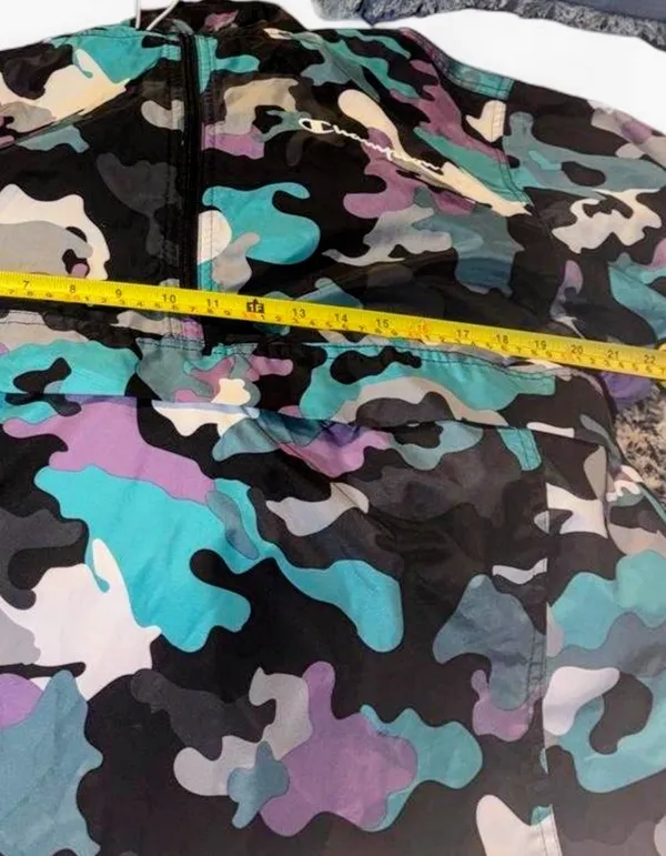 Champion Windbreaker - Image 8