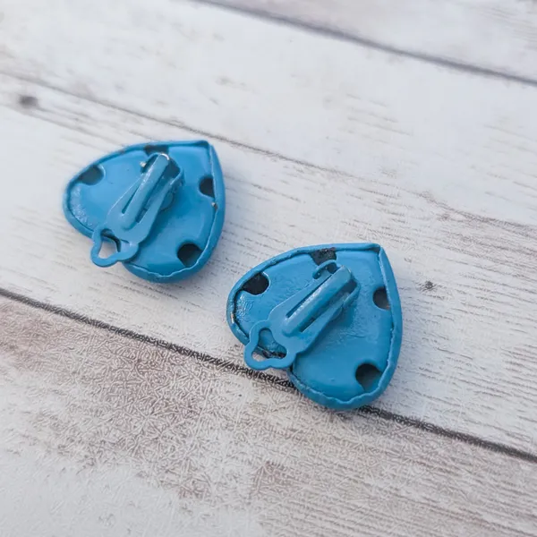 Vintage Clip On Earrings Blue Heart Just Over 7/8" - Image 6
