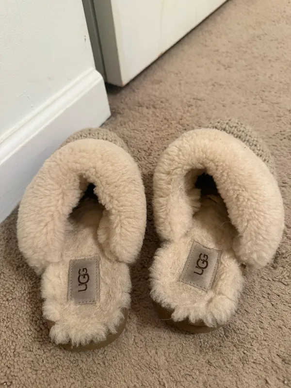 UGG Slippers - Image 2