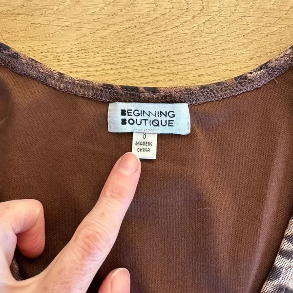 Beginning Boutique Key Hole Leopard Print Long Sleeve Crop Top in Brown - Image 2