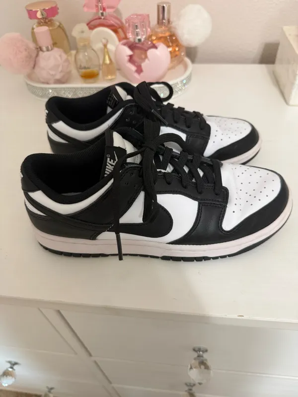 Nike Panda Dunk Low - Image 4