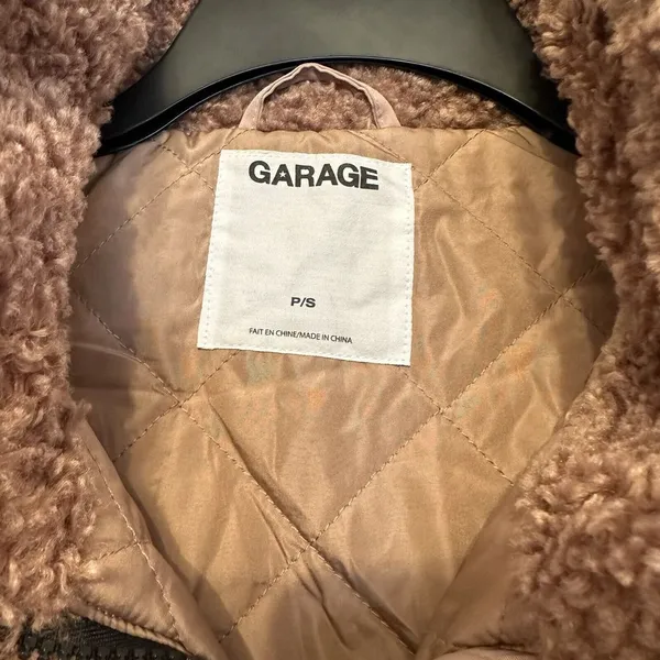 Garage Jacket Teddy Coat Womens Size Small Taupe‎ Beige Cropped Zip Up Jacket - Image 5