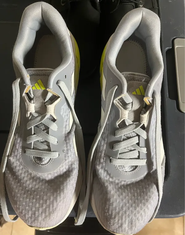 Adistar Adidas 3 Sneakers - Size US Men’s 9 / UK 8.5 ; Women's size 10 - Image 2