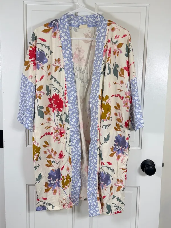 Pact Organic Cotton Floral Robe M/L & Pajama Pants XL Lounge Set - Image 2