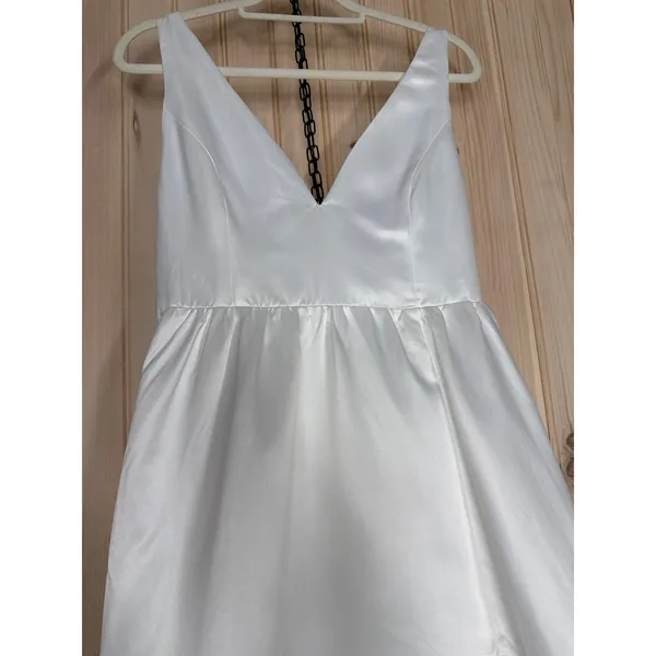 NWT Lulus Blissfully Beloved Ivory Backless A-Line Bow Maxi Dress Bridal Size M - Image 4