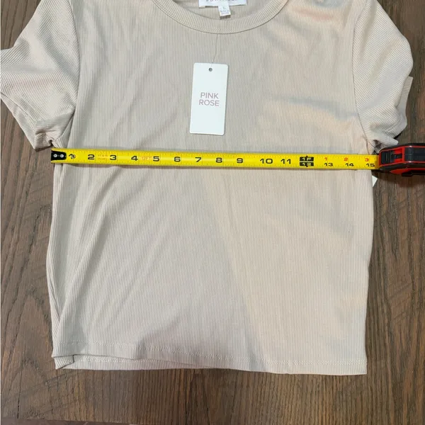 Pink Rose Ribbed Cropped Tee NWT Cream Size Large - Image 4