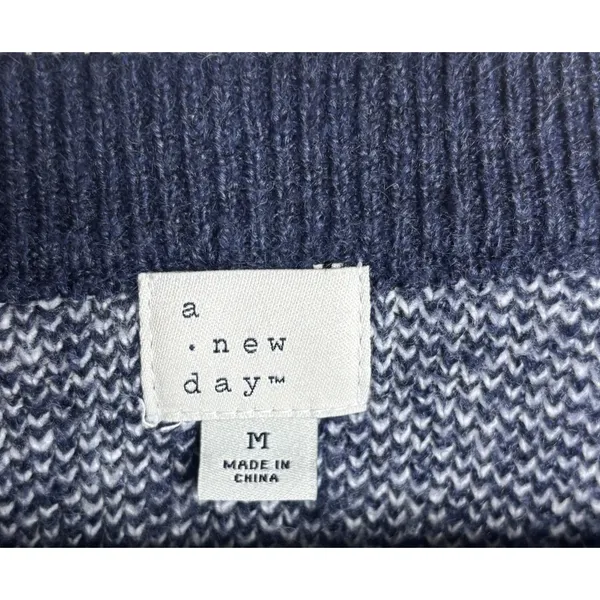 A New Day Sweater Vest Blue White Size Medium V Neck Academia Cozy Fall Winter - Image 5