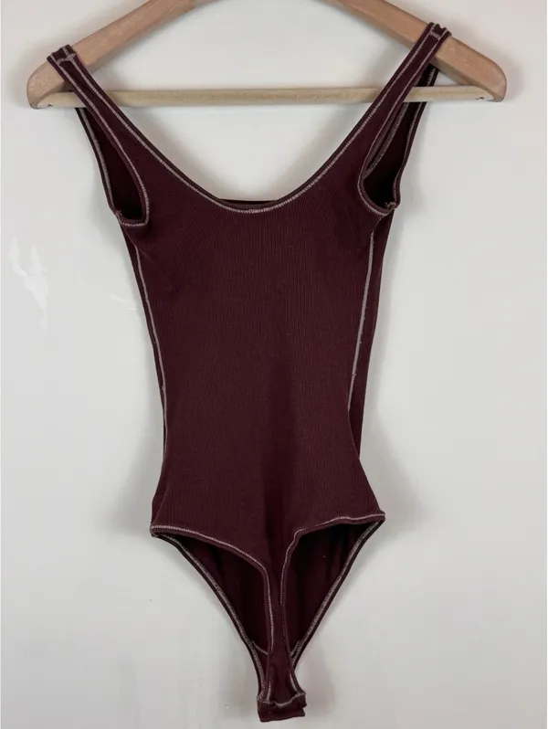 SKIMS Cotton Rib Bodysuit Chocolate Brown Scoop Neck Thong Size S - Image 7