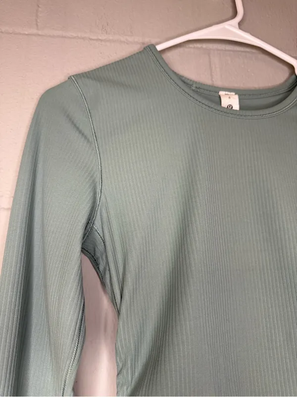 Lululemon All It Takes Back-Twist Ribbed Long-Sleeve Shirt in Crater Blue Size 6 - Image 5
