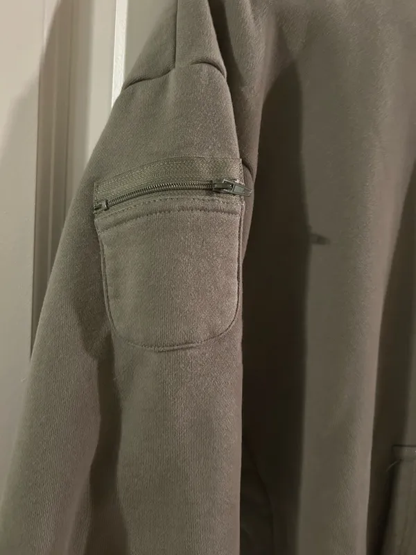 Comfrt army green hoodie - Image 3