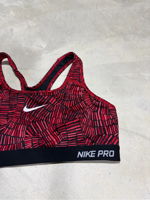Nike Pro Women's Red Patterned Sports Bra large - Image 2