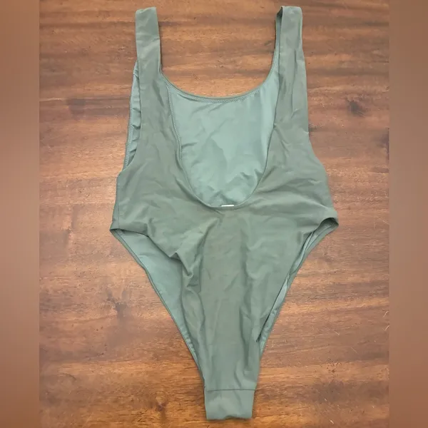 Aerie One Piece Swimsuit Women’s Medium Green Scoop Bathing Suit - Image 3