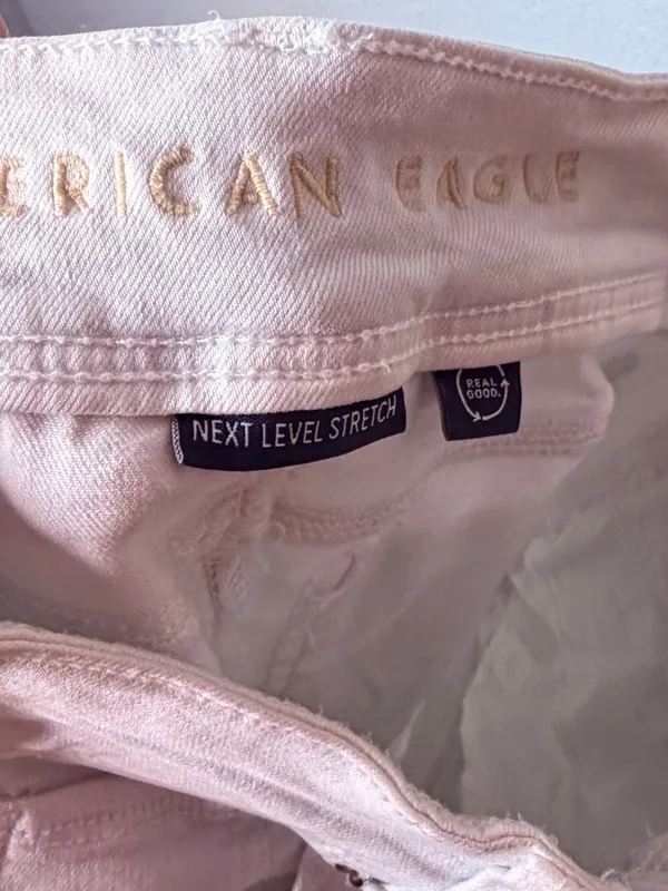 American Eagle White Jeans - Image 6