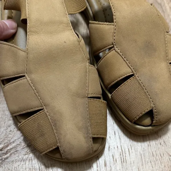 EARTH | Women's Tan Leather Elastic Strappy‎ Fisherman Cadged Sandals, Size 6.5 - Image 4