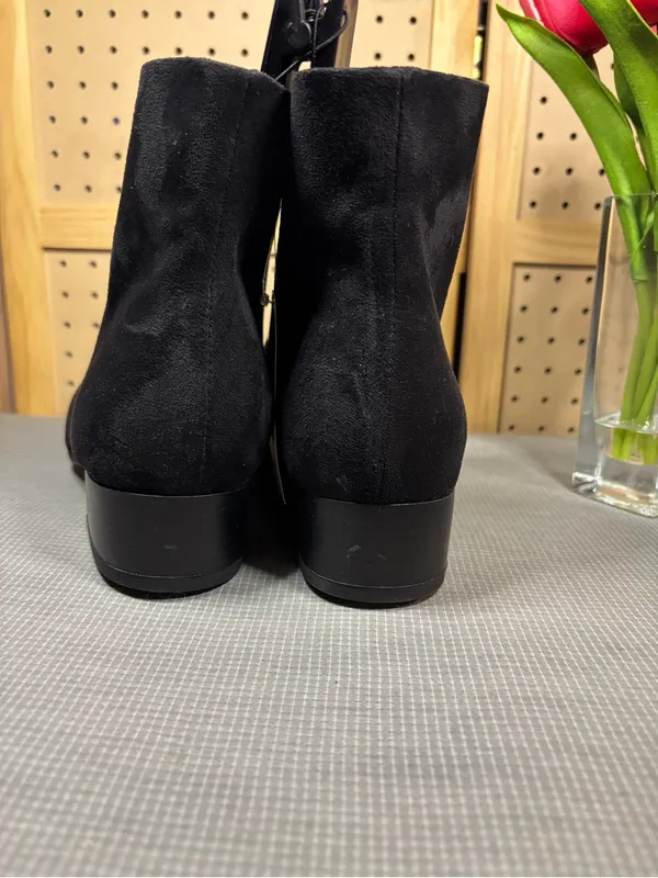 Time and Tru Womens Black Faux Suede Ankle Boots Size 10W Side Zip Low Heel NWT - Image 10