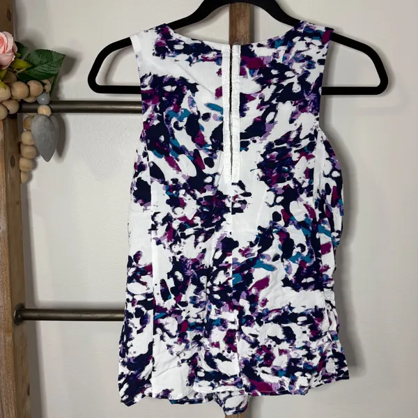 Olive and Oak Abstract Print Purple Blue White Sleeveless Blouse Size Medium - Image 5