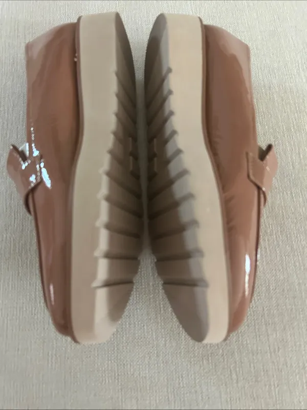 Naturalizer Adiline leather slip-on loafer,Hazelnut brown patentSize 9.5W, NWOT - Image 4