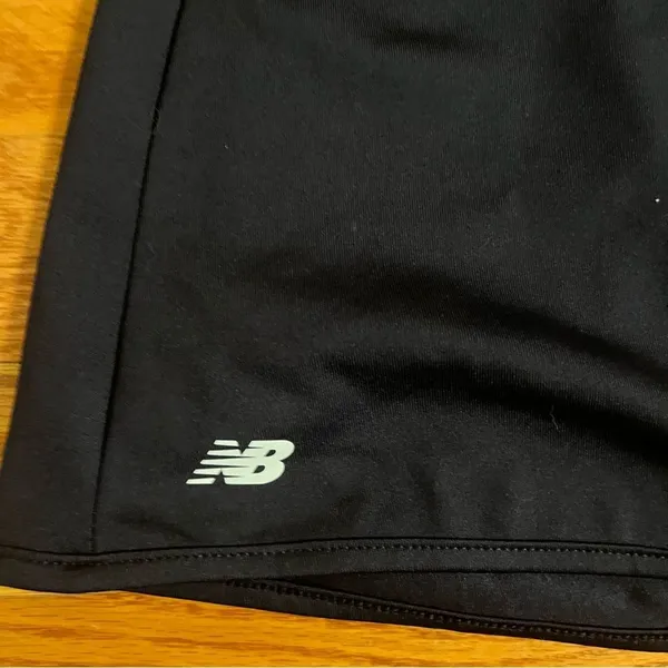 New Balance Black Tennis Skirt Built In Shorts - Image 2