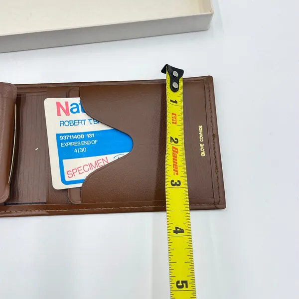 New in Box Men Leather Ware Bi fold Billfold Flip Finest in Leather - Image 6
