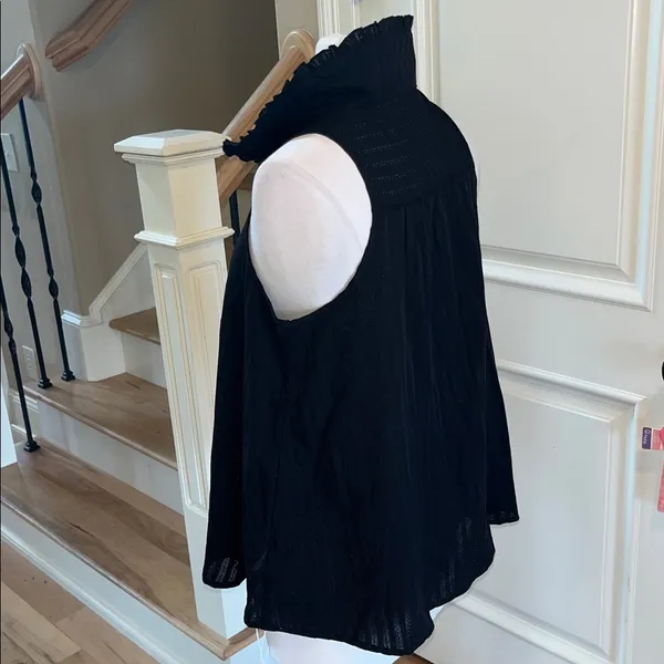 Black Cotton Sleeveless Flowy Button Up Blouse New - Image 9