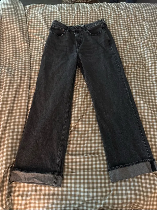 Abercrombie High-Rise Relaxed Cuffed Jeans — Charcoal Gray - Image 5