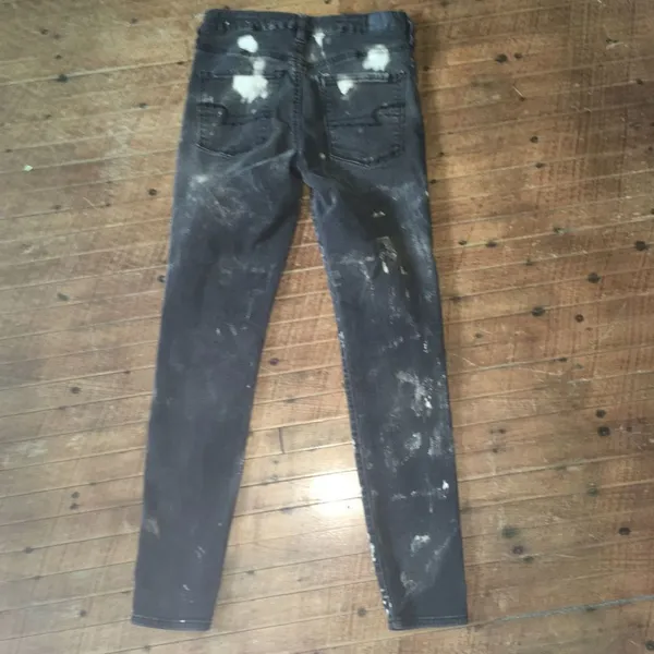 American Eagle black acid wash size 8 hi-rise mom jeans jeggings - Image 3