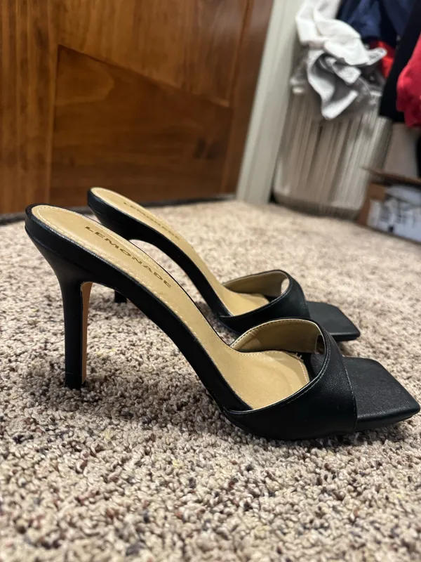 Black Heels Size 6 - Image 2